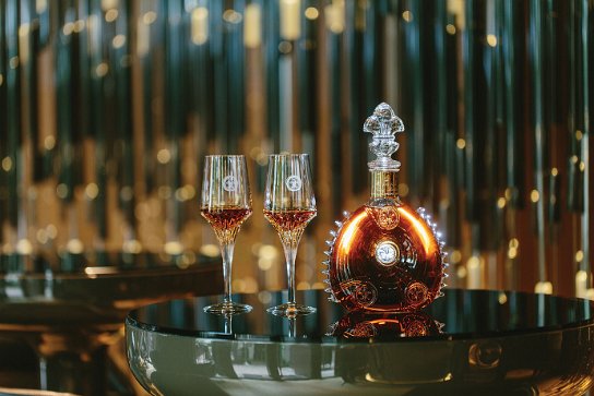 LOUISXIII-Lifestyle-Tasting Ritual